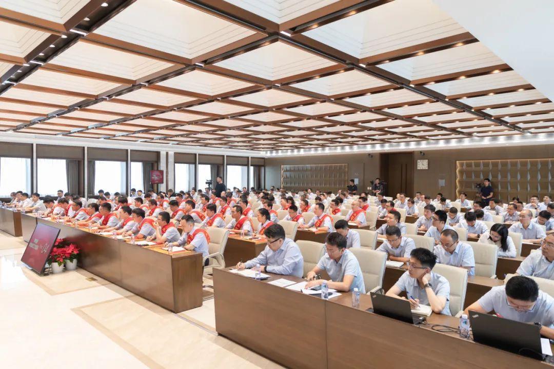 16,968 triệu! Giải thưởng khen thưởng khoa học và công nghệ của Yutong đạt mức cao mới